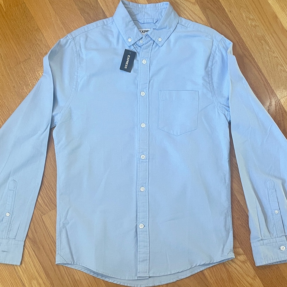 NWT New with Tags Express Men’s Light Baby Blue Button Up Down Long Sleeve Shirt